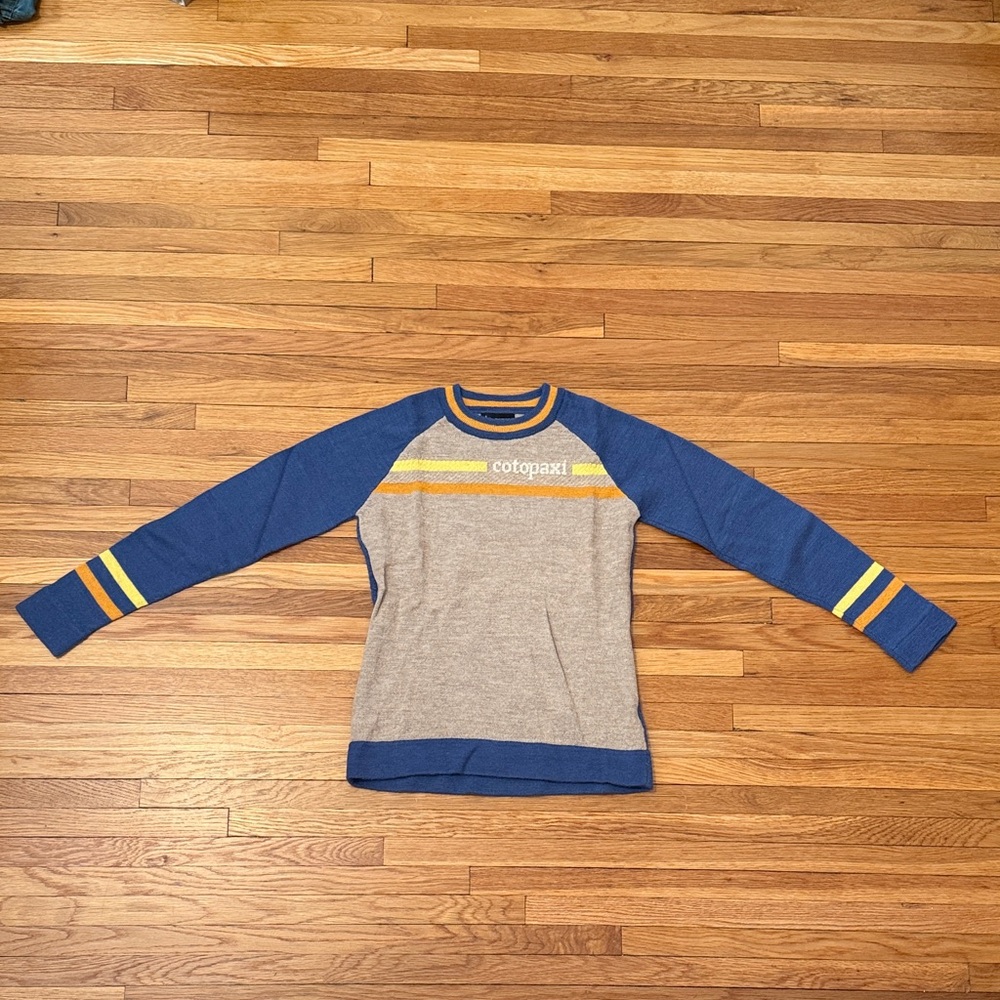 Cotopaxi Women's crew neck sweater made with llama fiber